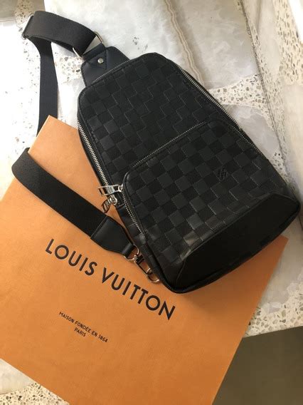 pechera louis vuitton hombre|louis vuitton bolso hombre.